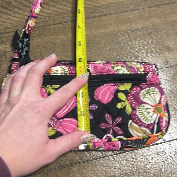 Vera Bradley wristlet - Picture 11 of 11